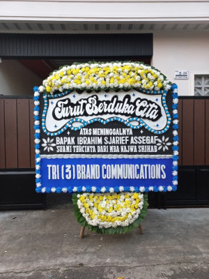 Papan Bunga Duka di Ampenan Tengah